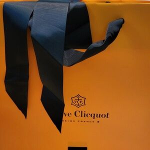 Veuve Clicquot Large Orange Gift Shopping Bag Lot of 15 (Dimension 17 x 16 x 6)